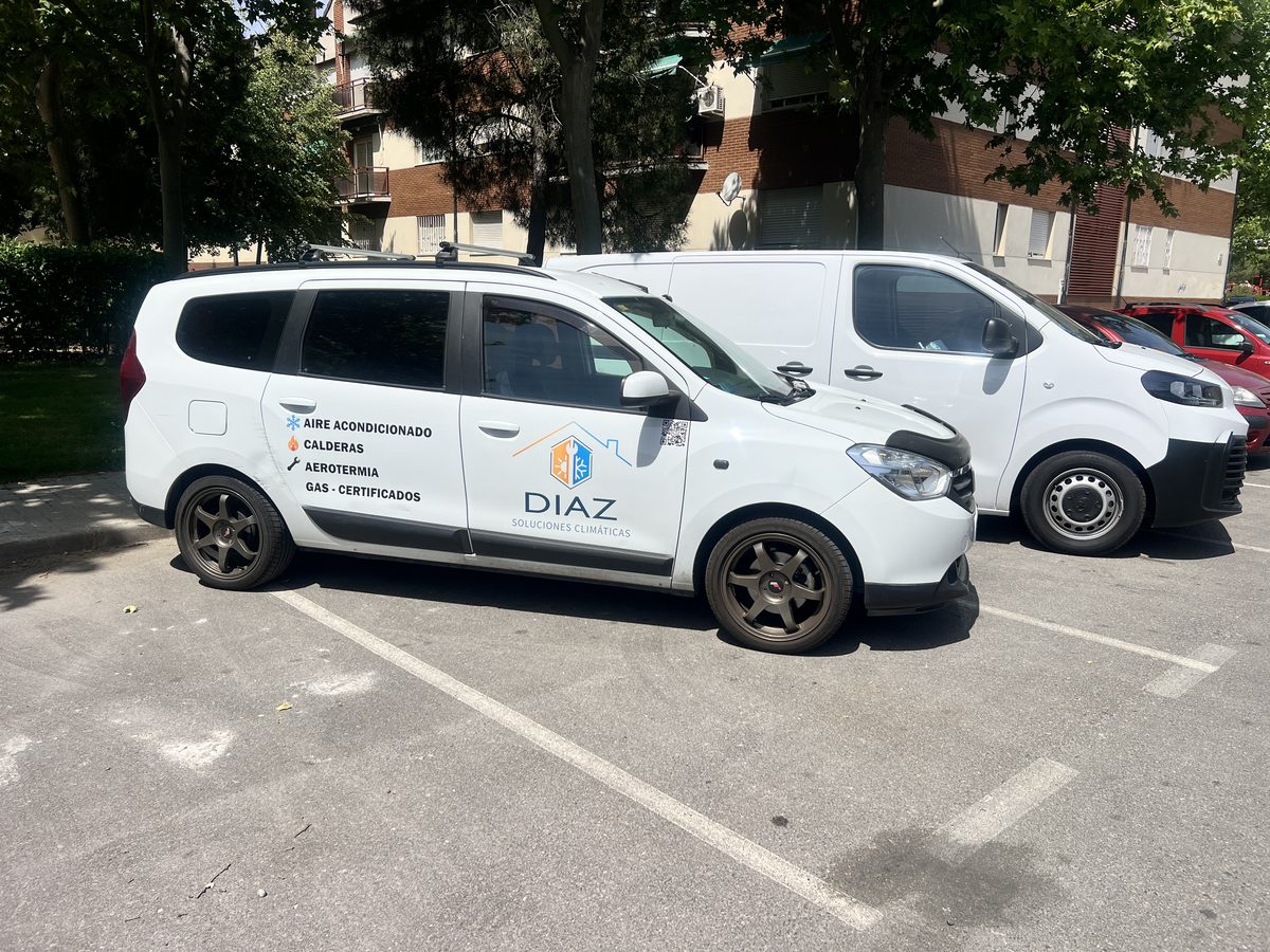 Furgoneta Díaz Soluciones Climáticas